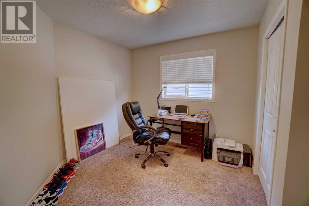 












70 Glensummit Close

,
Cochrane,




Alberta
T4C2K1

