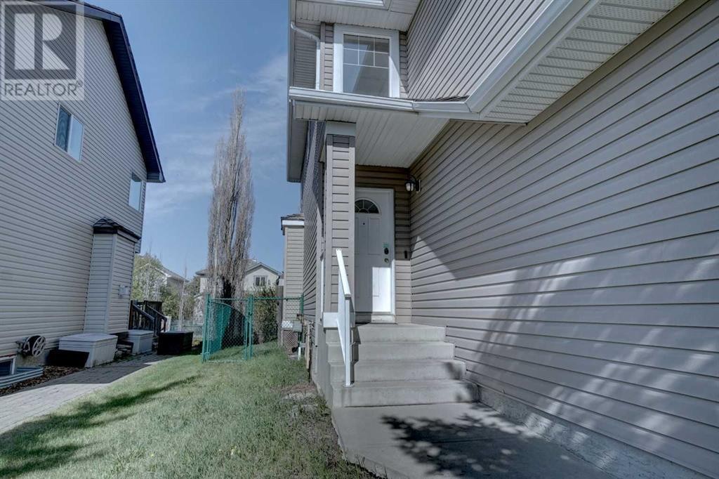 












70 Glensummit Close

,
Cochrane,




Alberta
T4C2K1

