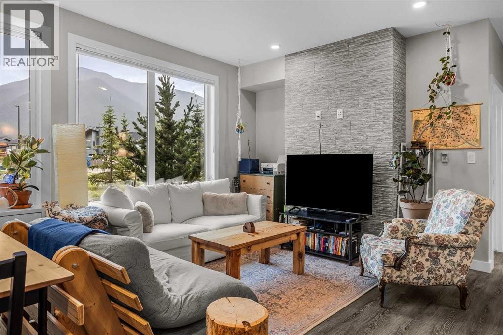 












117, 106 Stewart Creek Rise

,
Canmore,




Alberta
T1W0N3

