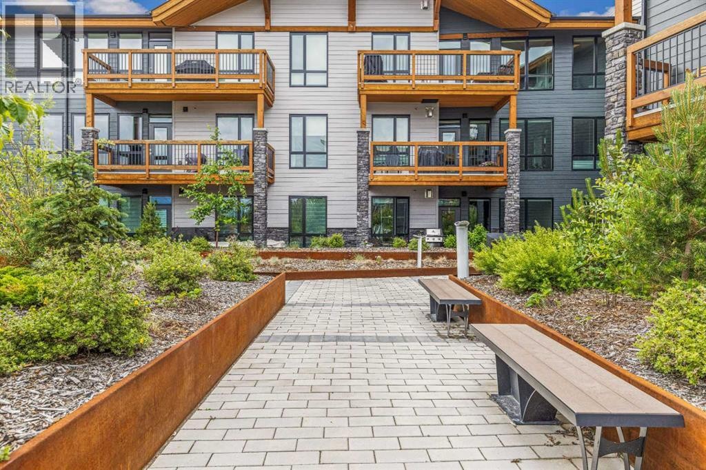 












117, 106 Stewart Creek Rise

,
Canmore,




Alberta
T1W0N3

