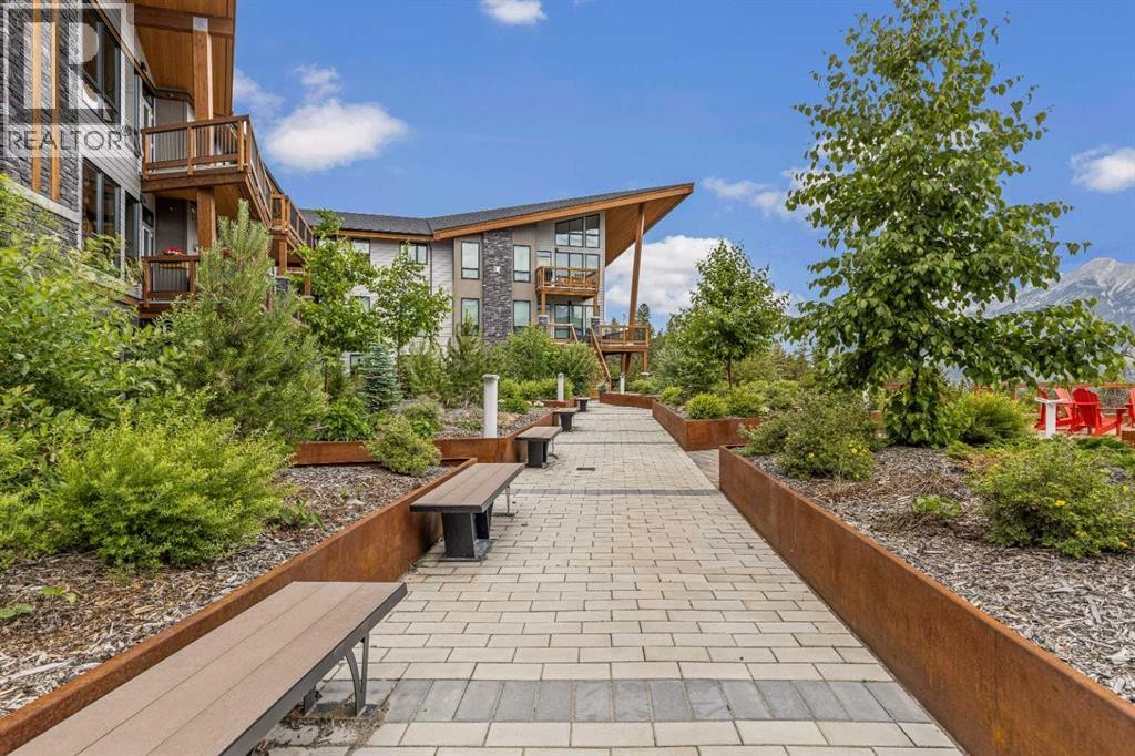 












117, 106 Stewart Creek Rise

,
Canmore,




Alberta
T1W0N3

