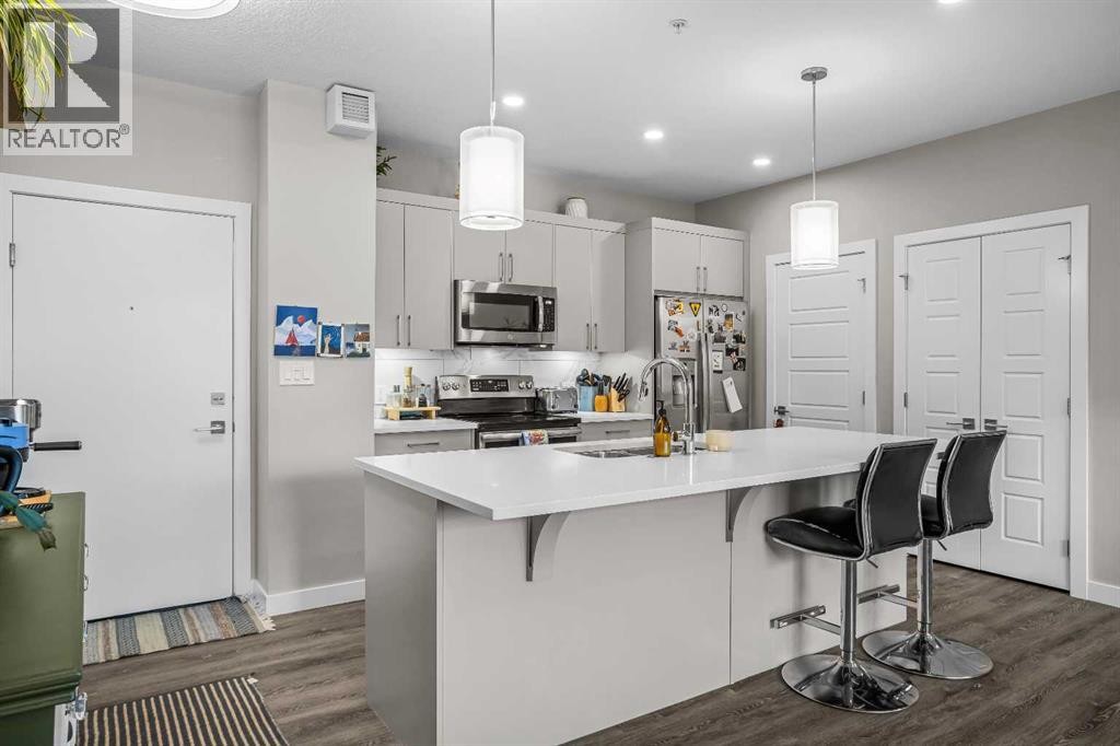 












117, 106 Stewart Creek Rise

,
Canmore,




Alberta
T1W0N3

