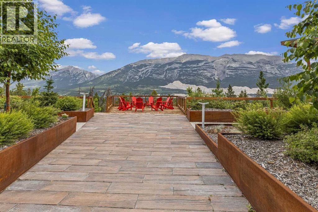 












117, 106 Stewart Creek Rise

,
Canmore,




Alberta
T1W0N3

