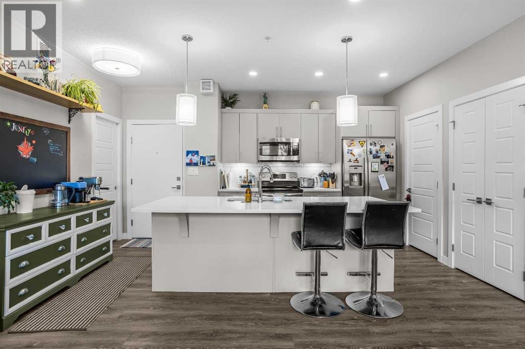 












117, 106 Stewart Creek Rise

,
Canmore,




Alberta
T1W0N3

