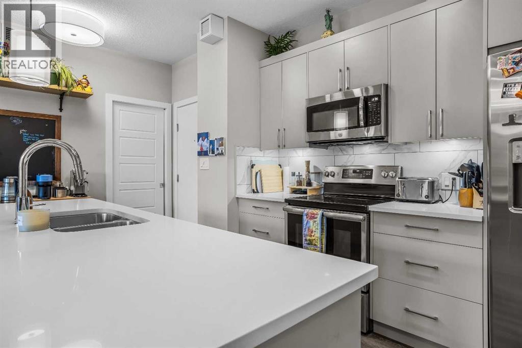 












117, 106 Stewart Creek Rise

,
Canmore,




Alberta
T1W0N3

