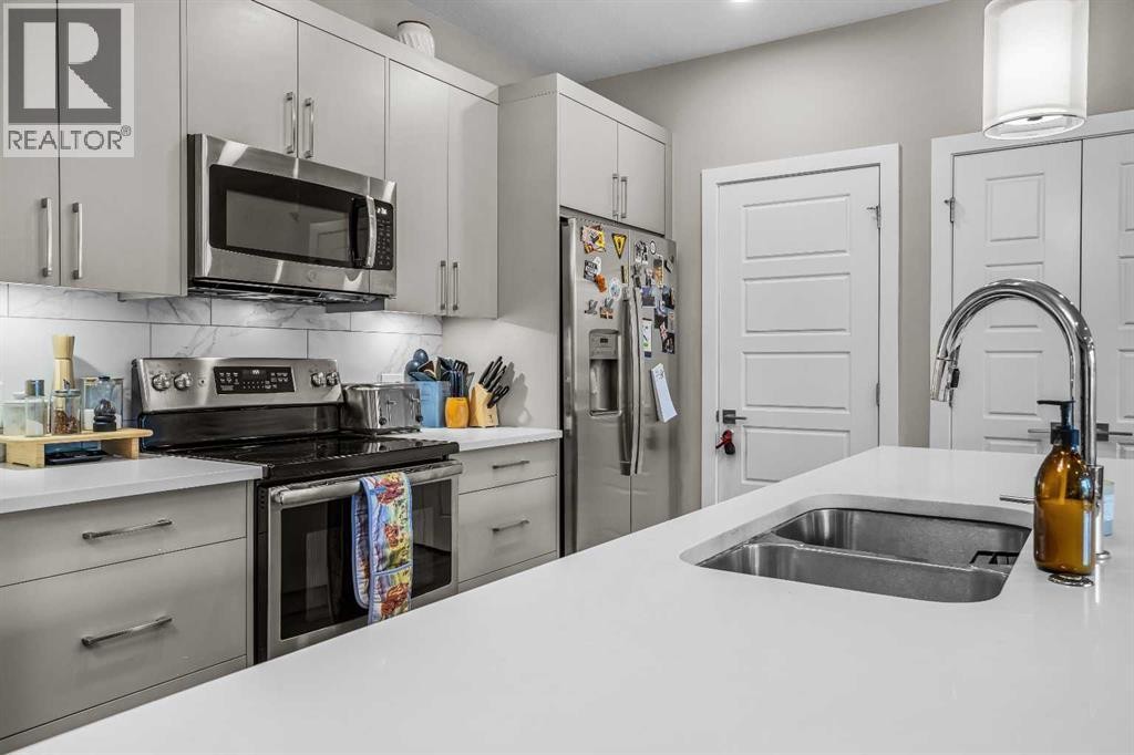 












117, 106 Stewart Creek Rise

,
Canmore,




Alberta
T1W0N3


