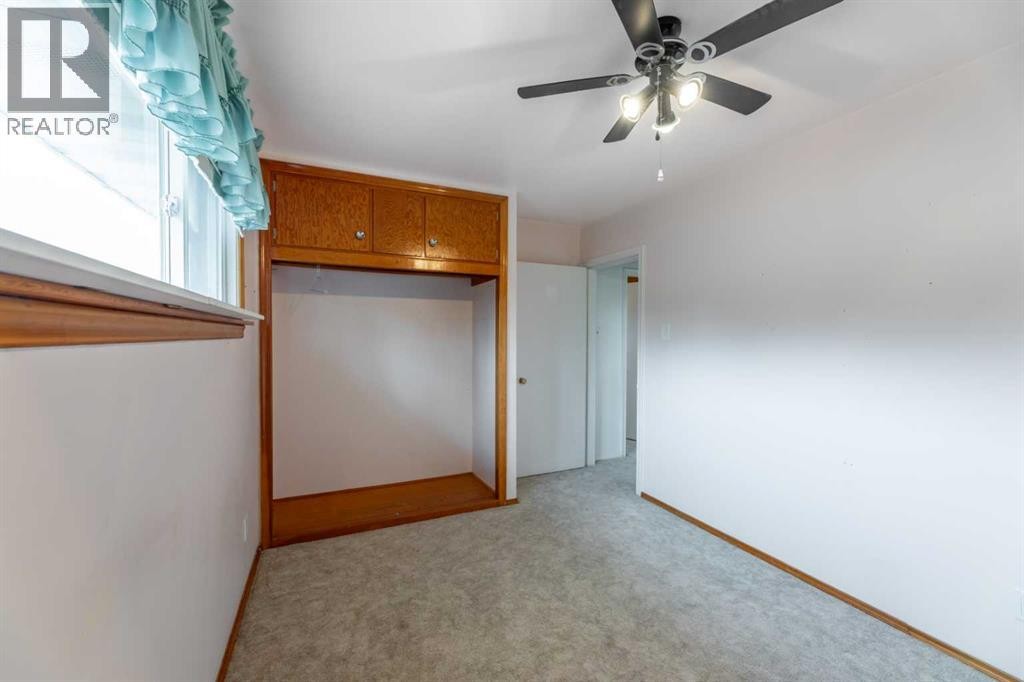 












104 Fraser Street

,
Hinton,




Alberta
T7V1B7

