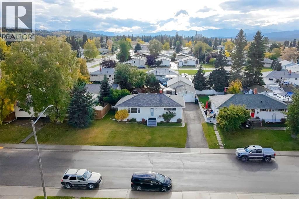 












104 Fraser Street

,
Hinton,




Alberta
T7V1B7

