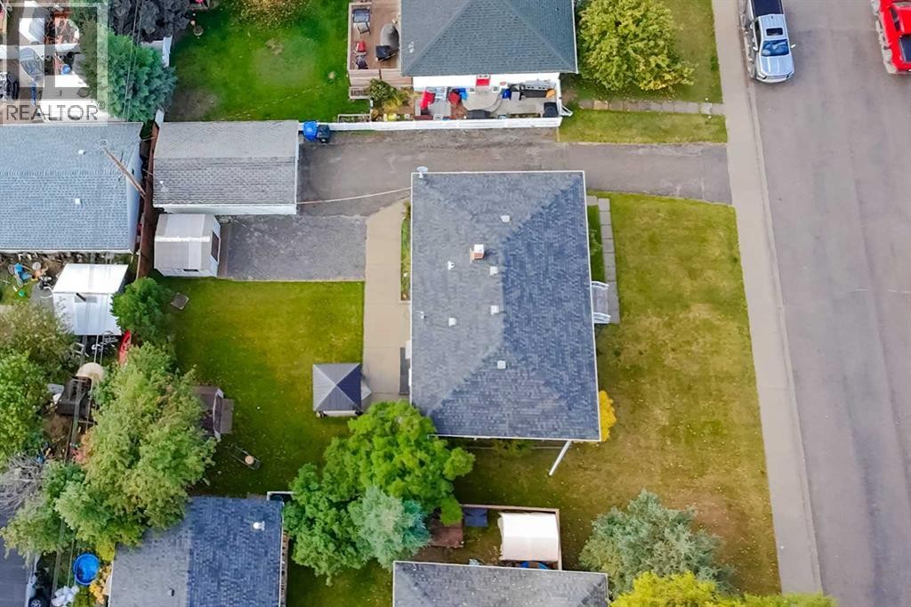












104 Fraser Street

,
Hinton,




Alberta
T7V1B7

