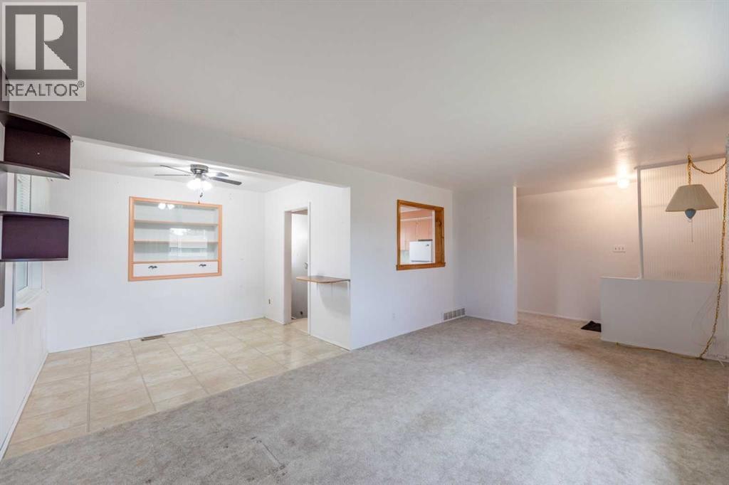












104 Fraser Street

,
Hinton,




Alberta
T7V1B7

