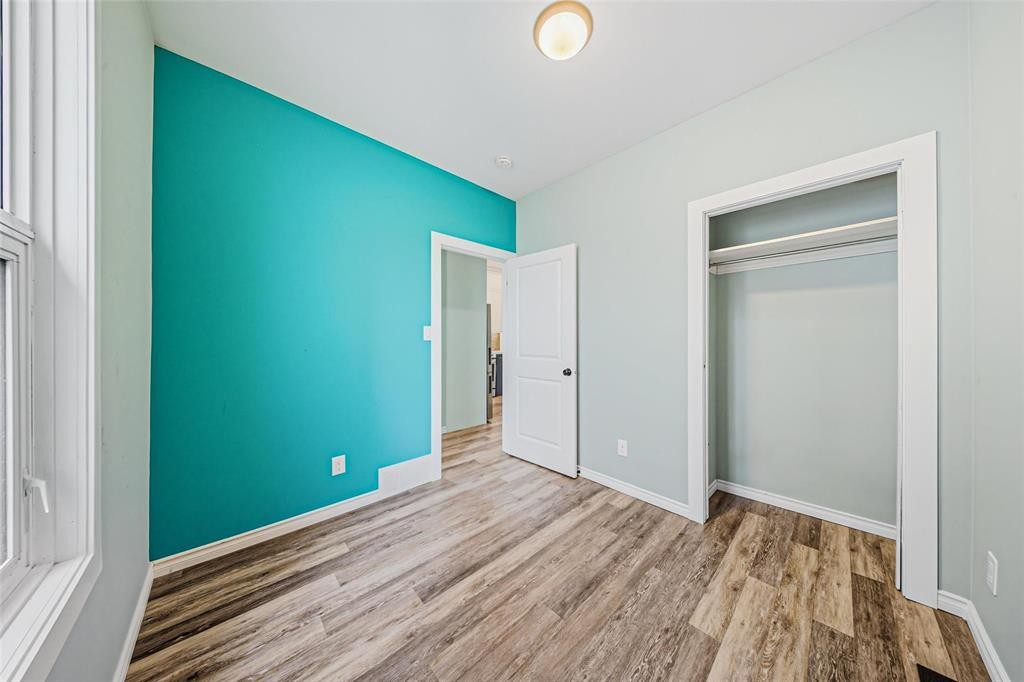 












217 Hampton Street

,
Winnipeg,




Manitoba
R3J1P5

