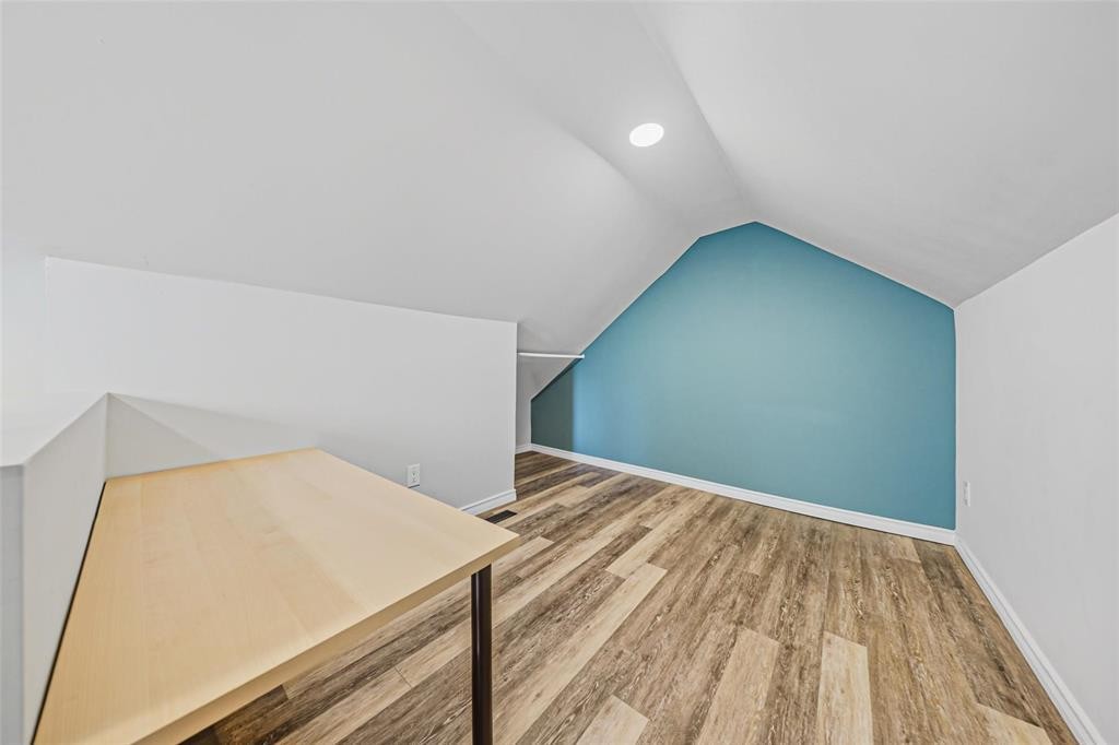 












217 Hampton Street

,
Winnipeg,




Manitoba
R3J1P5

