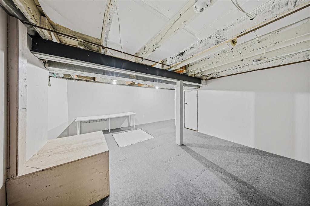 












217 Hampton Street

,
Winnipeg,




Manitoba
R3J1P5

