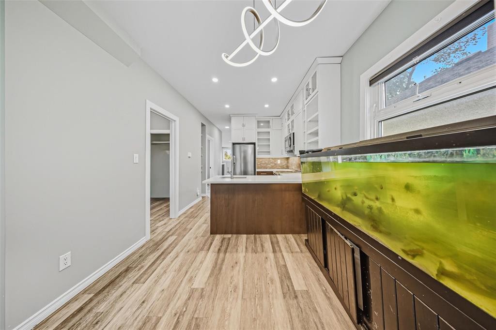 












217 Hampton Street

,
Winnipeg,




Manitoba
R3J1P5

