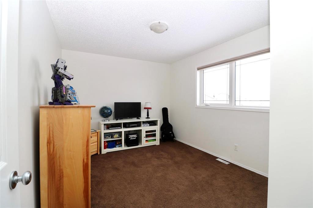 












32 Prudhomme Bay

,
Winnipeg,




Manitoba
R2N0B3

