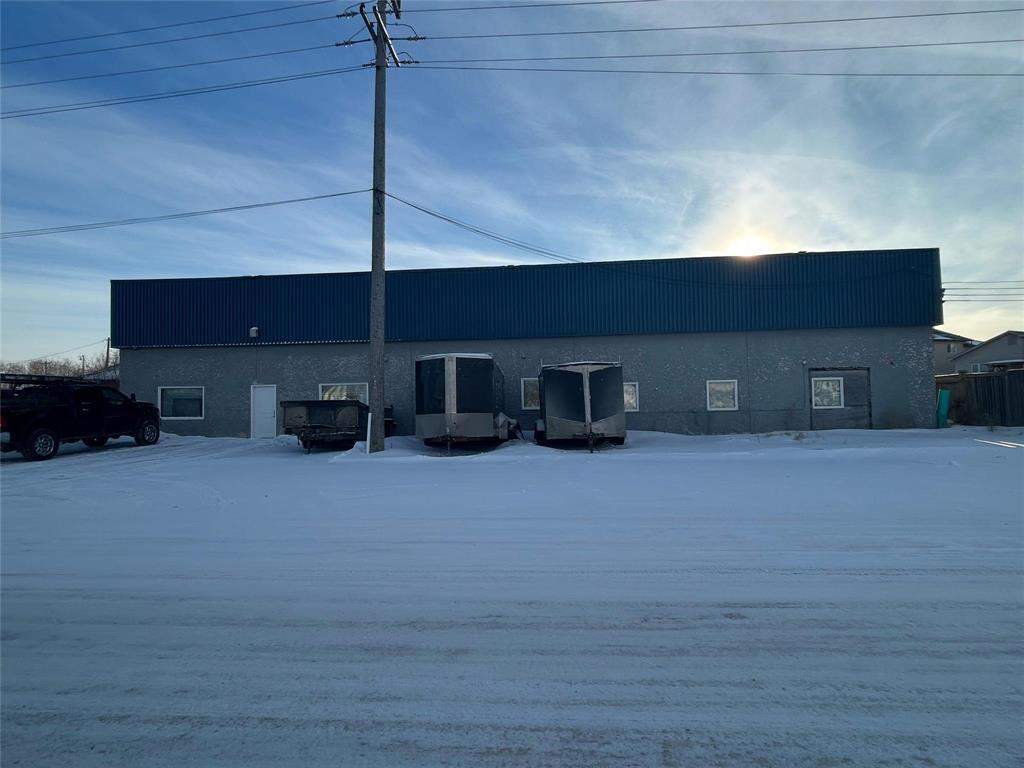 












2486 Ferrier Street

,
Winnipeg,




Manitoba
R2V4P6

