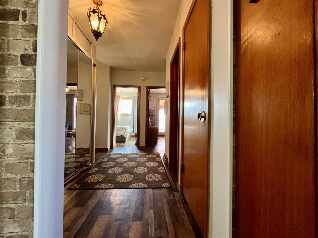 












832 Redwood Avenue

,
Winnipeg,




Manitoba
R3G3R3

