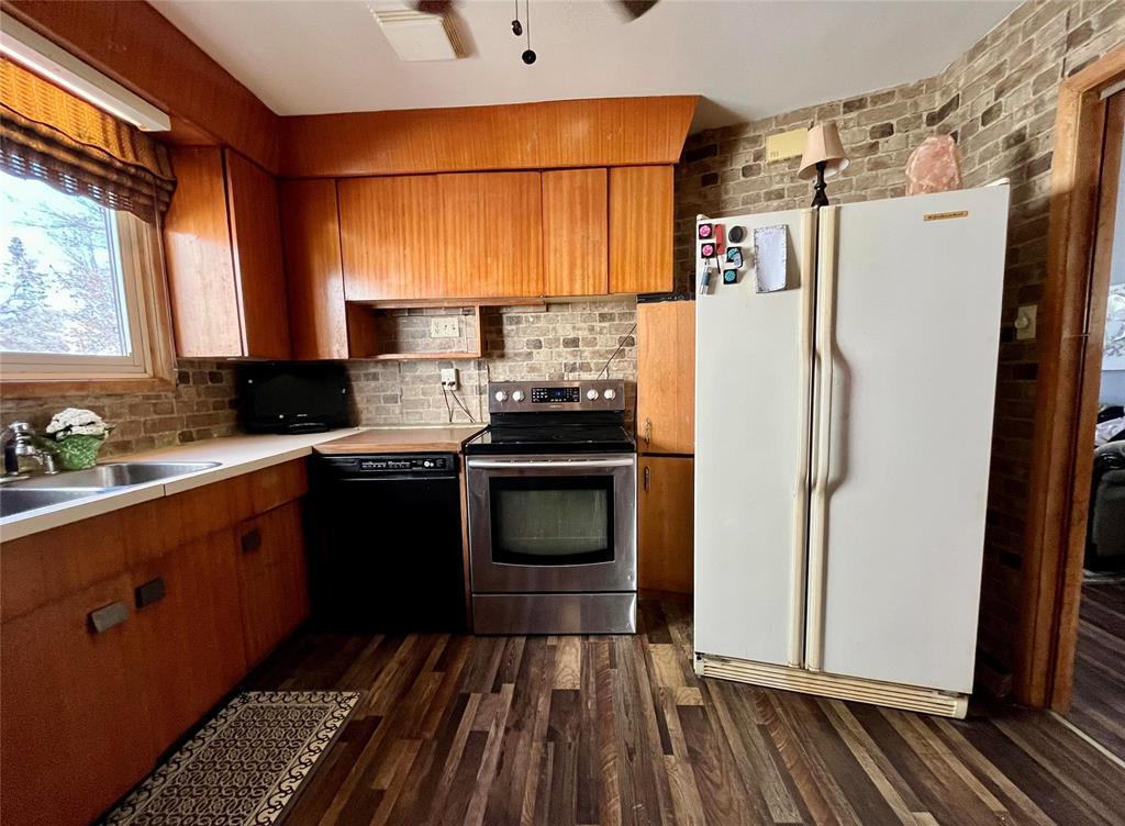 












832 Redwood Avenue

,
Winnipeg,




Manitoba
R3G3R3

