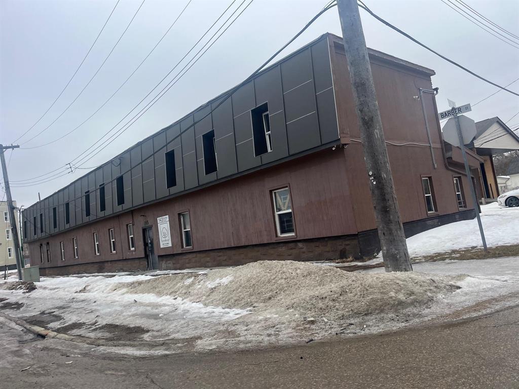 












143 Barber Street

,
Winnipeg,




Manitoba
R2W3J8

