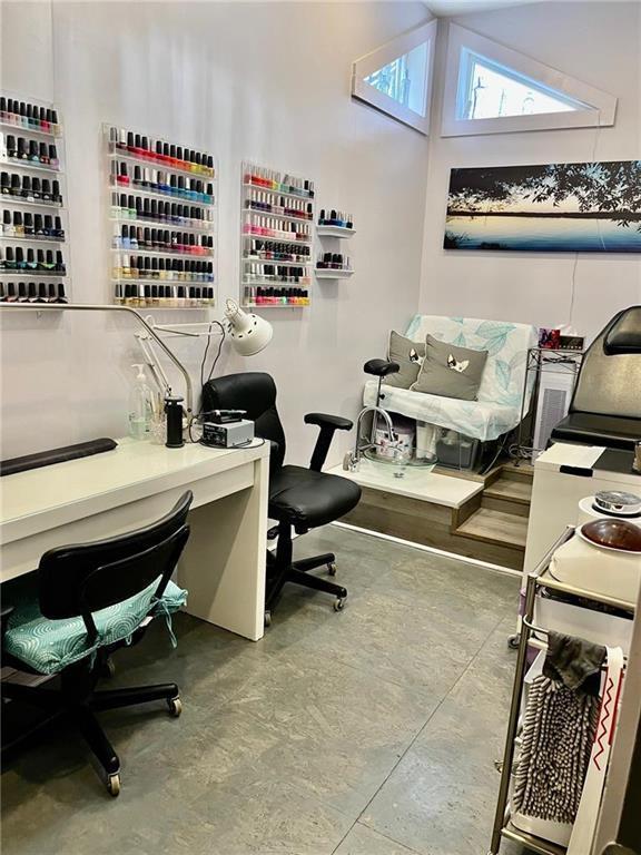 












453 Pembina Highway

,
Winnipeg,




Manitoba
R3M2K9

