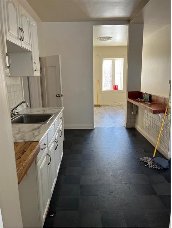 












118 Stephens Street

,
Winnipeg,




Manitoba
R2W3G8

