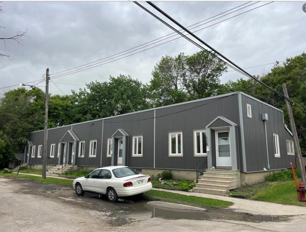












118 Stephens Street

,
Winnipeg,




Manitoba
R2W3G8

