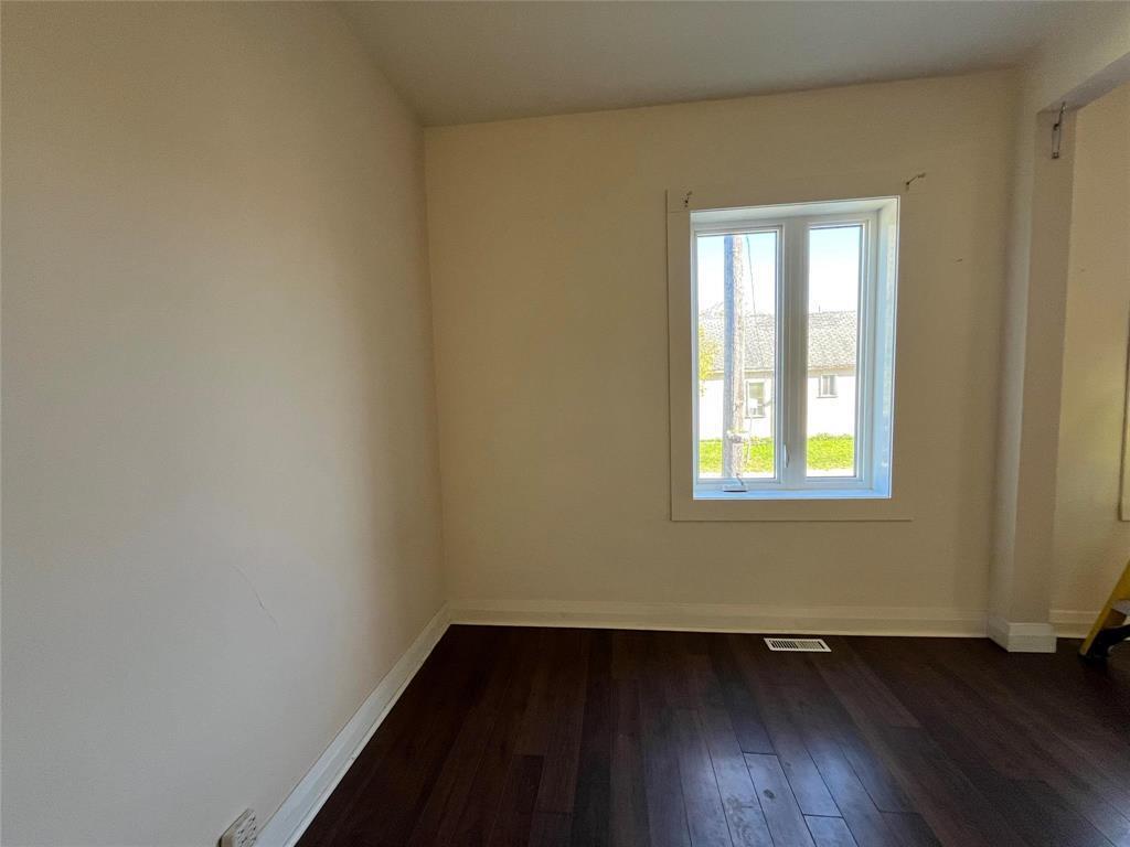 












118 Stephens Street

,
Winnipeg,




Manitoba
R2W3G8

