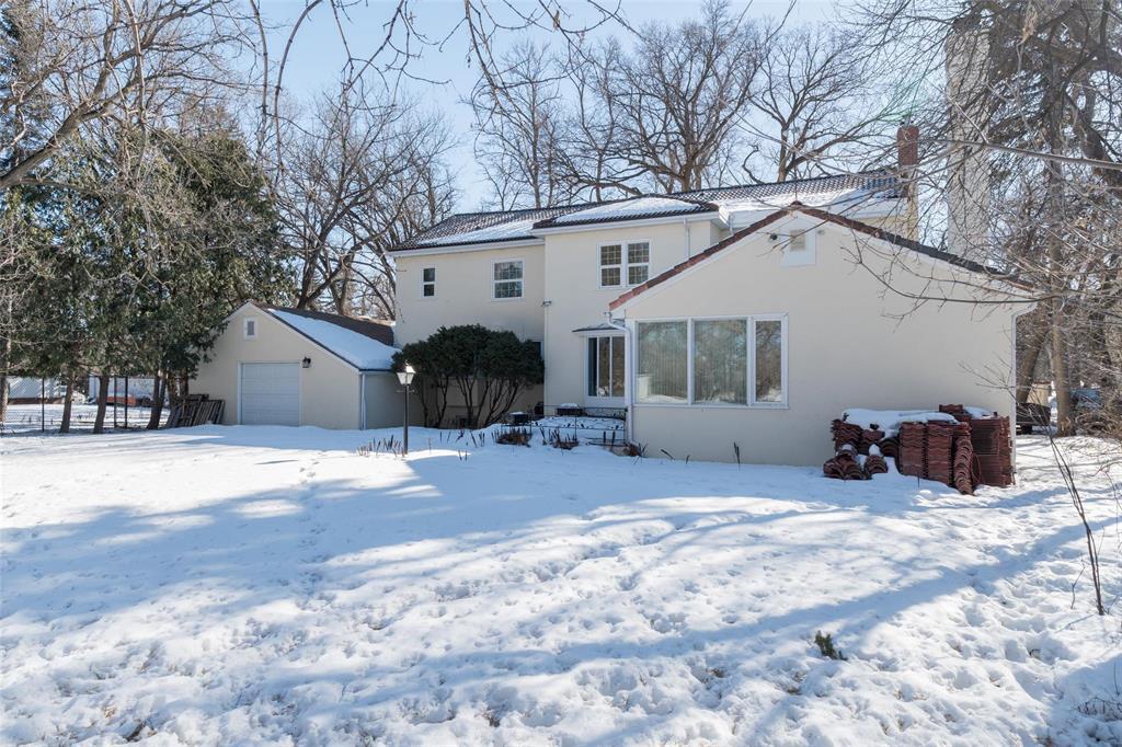 












1125 Wellington Crescent

,
Winnipeg,




Manitoba
R3N0A1

