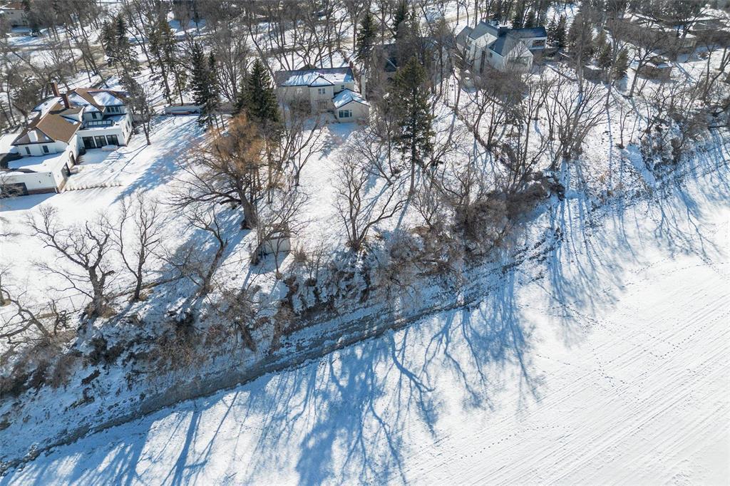 












1125 Wellington Crescent

,
Winnipeg,




Manitoba
R3N0A1

