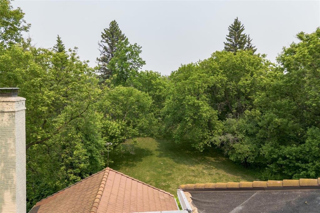












1125 Wellington Crescent

,
Winnipeg,




Manitoba
R3N0A1

