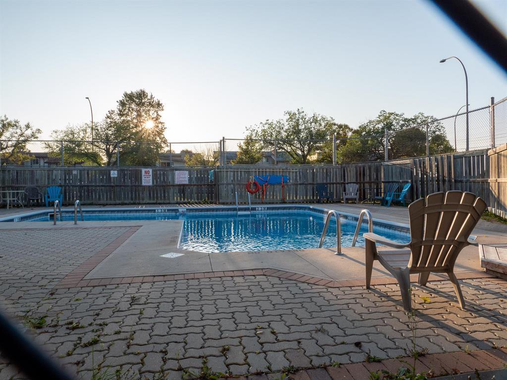 












31 5 Apple Lane

,
Winnipeg,




Manitoba
R2Y2G9

