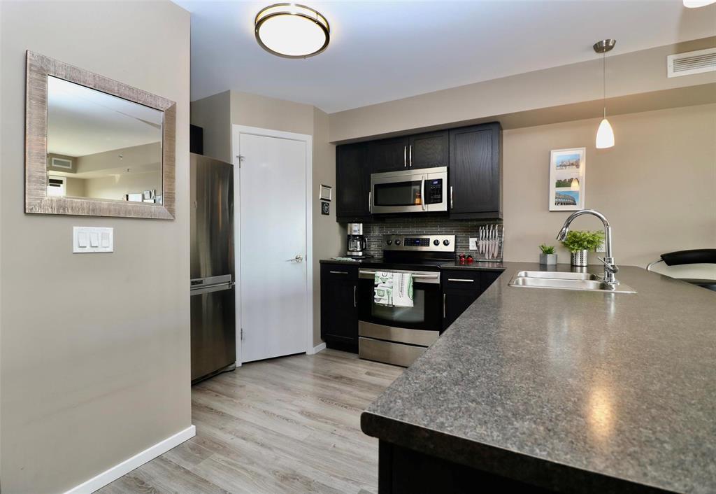 












423 25 Bridgeland Drive

,
Winnipeg,




Manitoba
R3Y0K5

