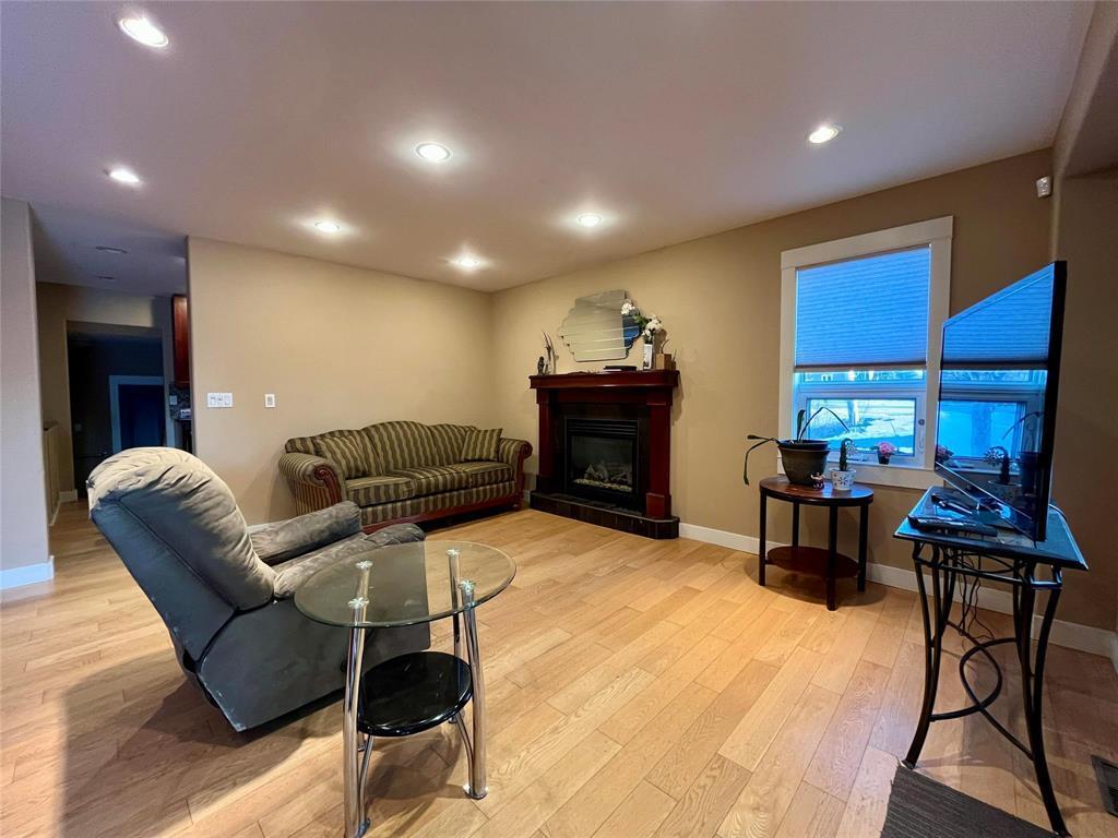 












261 Scotia Street

,
Winnipeg,




Manitoba
R2V1V7

