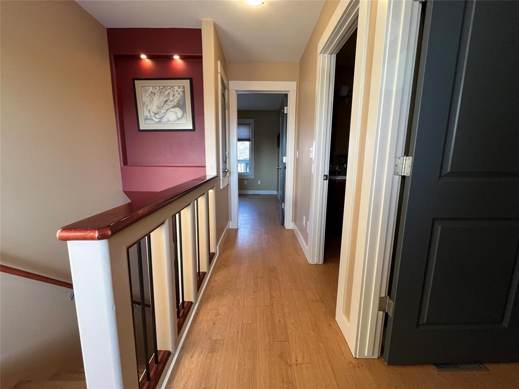 












261 Scotia Street

,
Winnipeg,




Manitoba
R2V1V7

