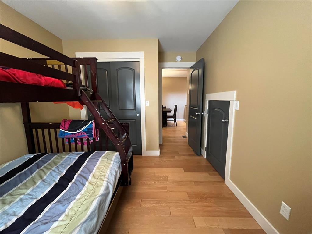 












261 Scotia Street

,
Winnipeg,




Manitoba
R2V1V7

