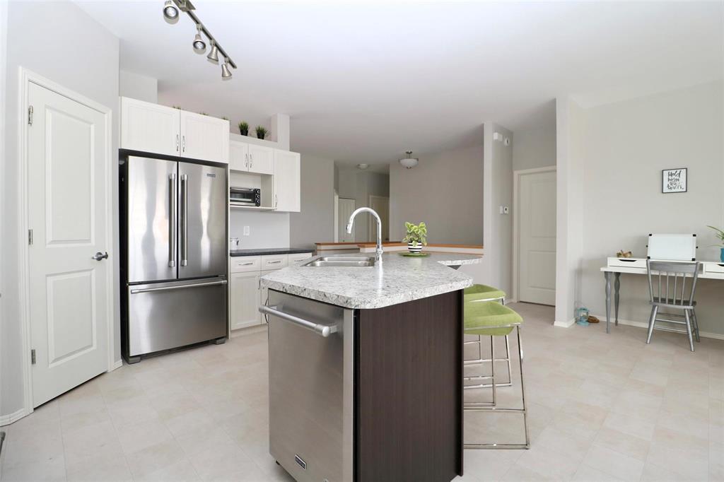 












19 Casselman Crescent

,
MacDonald (town),




Manitoba
R4G0A2

