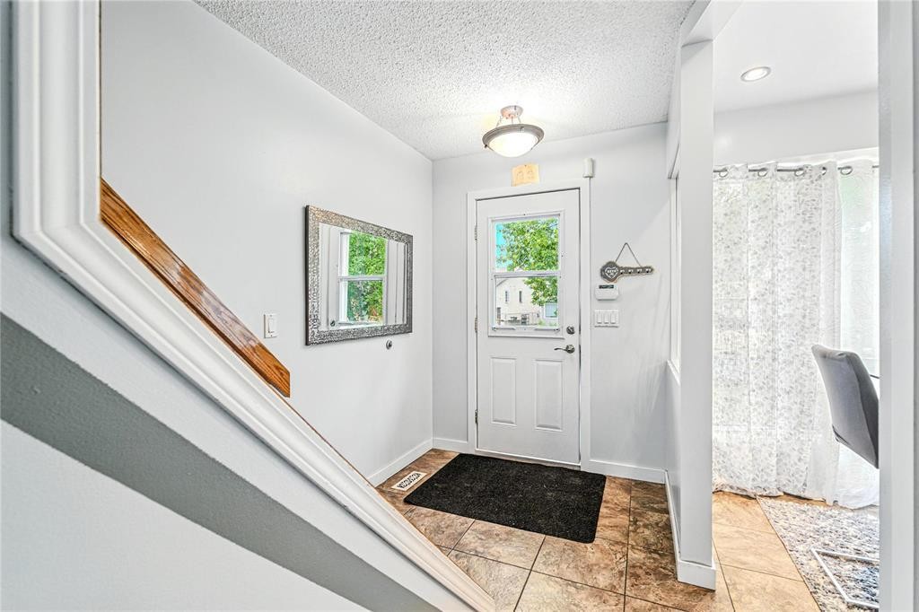 












176 Alex Taylor Drive

,
Winnipeg,




Manitoba
R2C4W8

