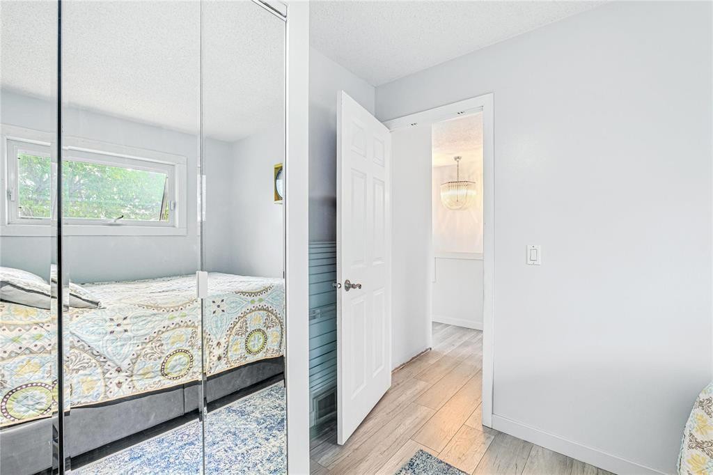 












176 Alex Taylor Drive

,
Winnipeg,




Manitoba
R2C4W8

