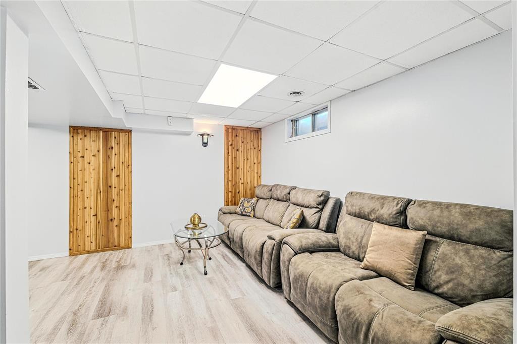 












176 Alex Taylor Drive

,
Winnipeg,




Manitoba
R2C4W8

