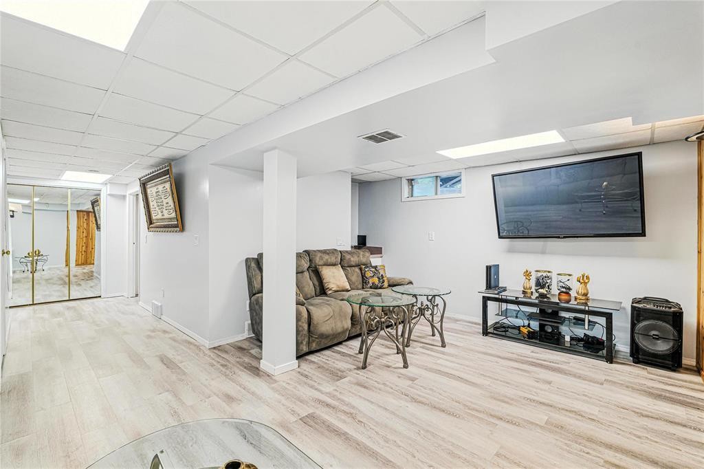 












176 Alex Taylor Drive

,
Winnipeg,




Manitoba
R2C4W8


