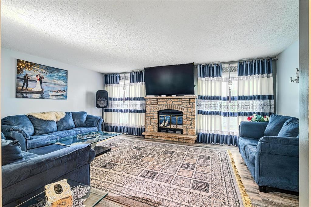 












176 Alex Taylor Drive

,
Winnipeg,




Manitoba
R2C4W8

