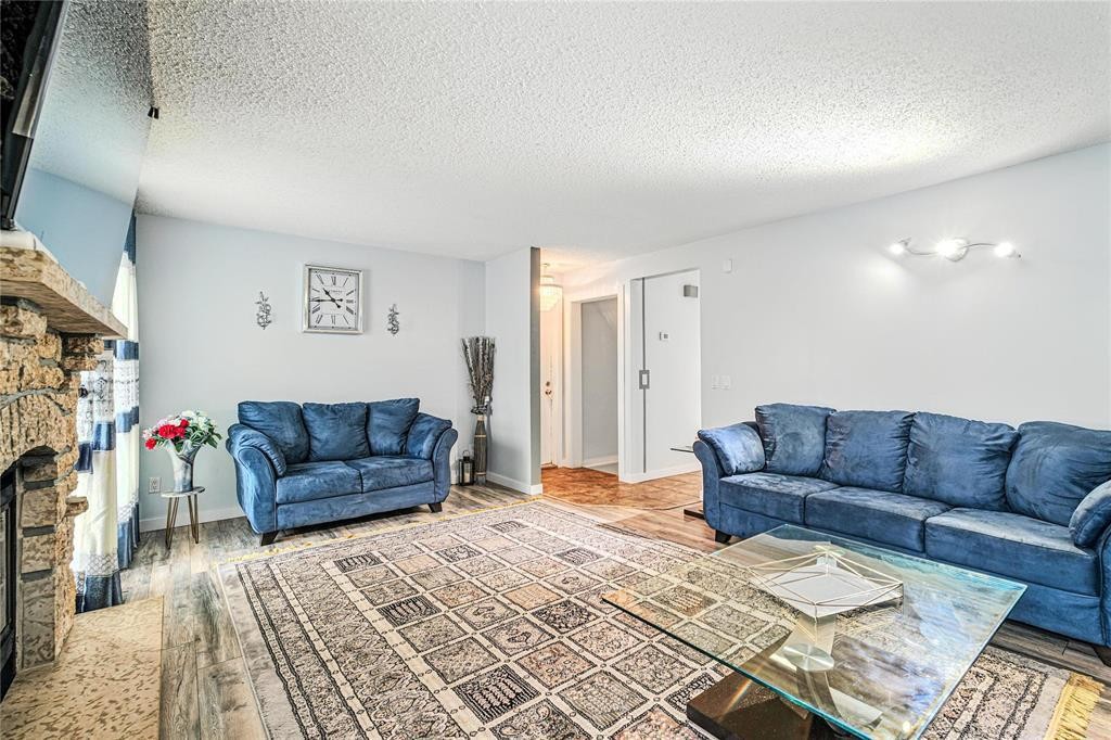 












176 Alex Taylor Drive

,
Winnipeg,




Manitoba
R2C4W8

