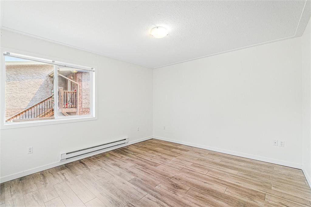 












1343 DAWSON Road

,
Lorette,




Manitoba
R5K0S3

