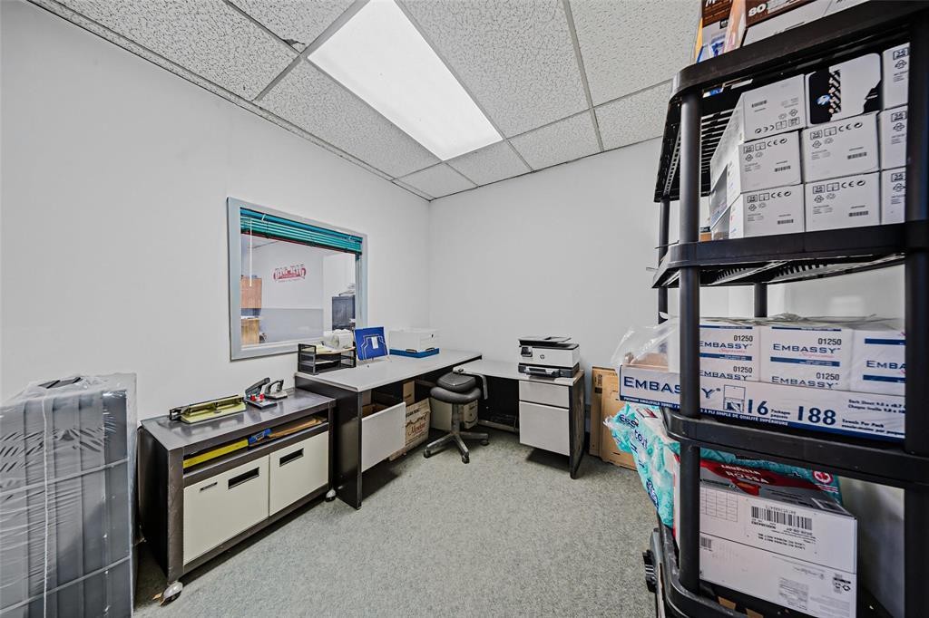 












1952 Brookside Boulevard

,
Winnipeg,




Manitoba
R3C2E6

