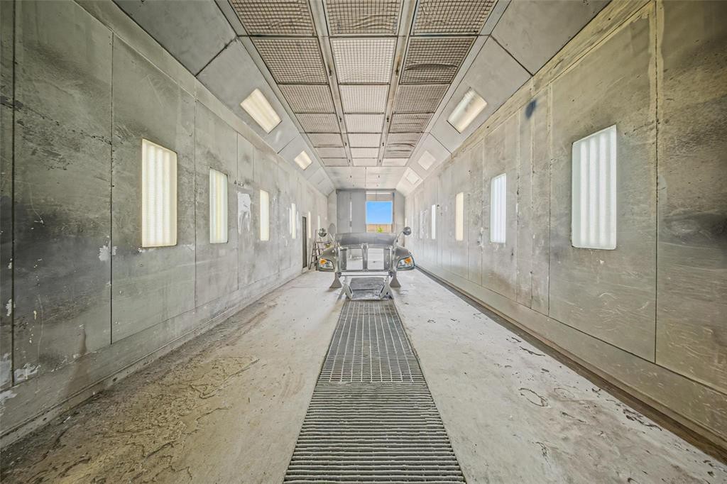 












1952 Brookside Boulevard

,
Winnipeg,




Manitoba
R3C2E6

