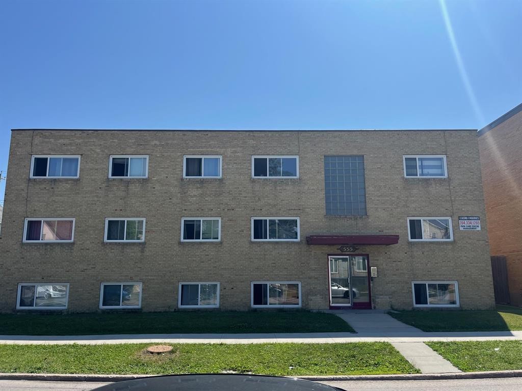 












555 Young Street

,
Winnipeg,




Manitoba
R3B2S8

