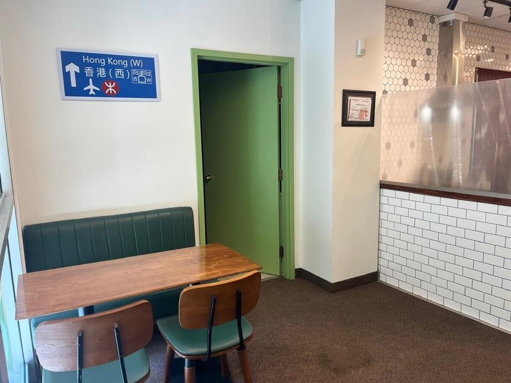 












180 King Street

,
Winnipeg,




Manitoba
R3B3G8

