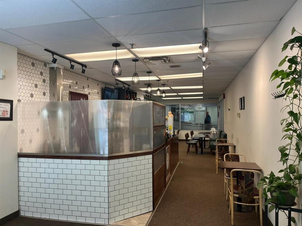 












180 King Street

,
Winnipeg,




Manitoba
R3B3G8

