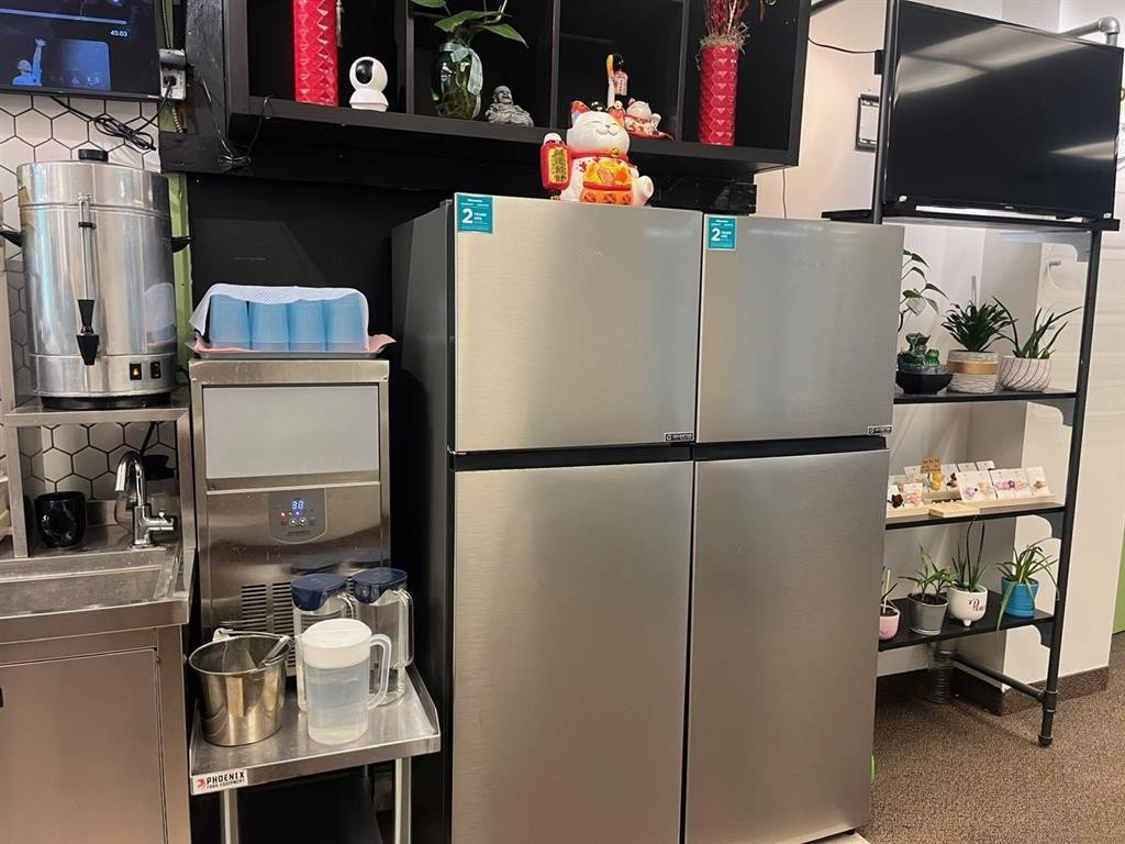 












180 King Street

,
Winnipeg,




Manitoba
R3B3G8

