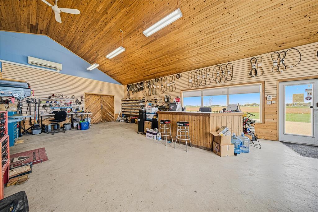 












40041 PR 332 Corner

,
Brunkild,




Manitoba
R0G0E0

